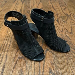 Lucky Brand leather/suede open toe/heel sandal